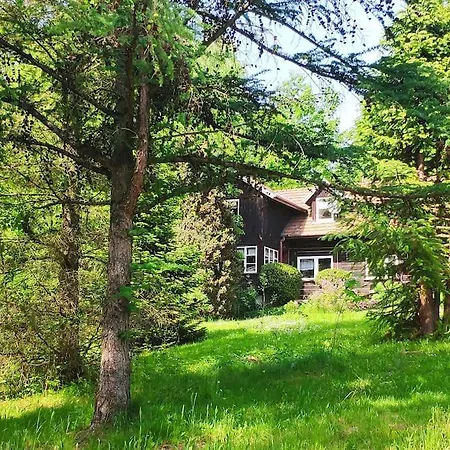 Trzemcha بيت للعطل *